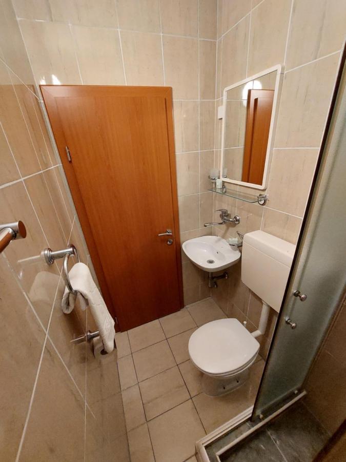 Apartmani Dalex Будва Экстерьер фото