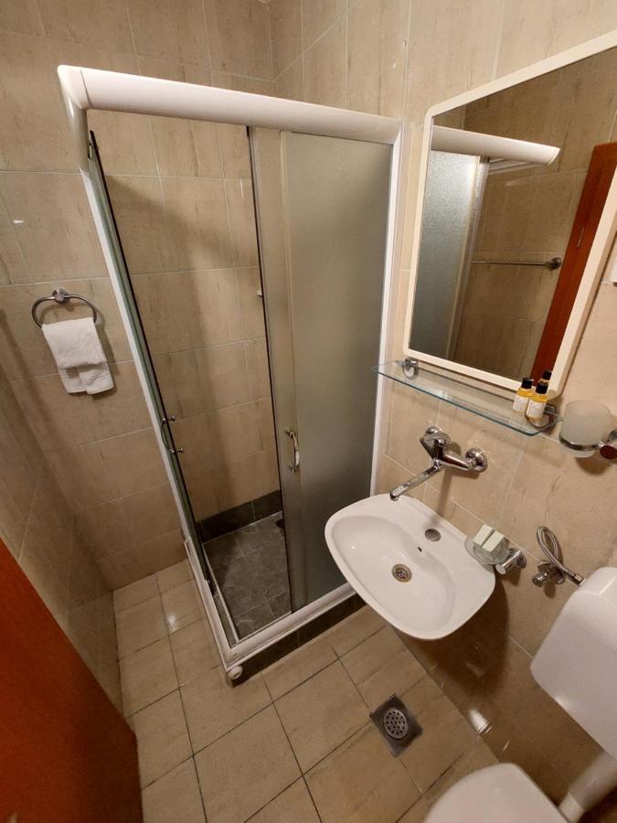 Apartmani Dalex Будва Экстерьер фото