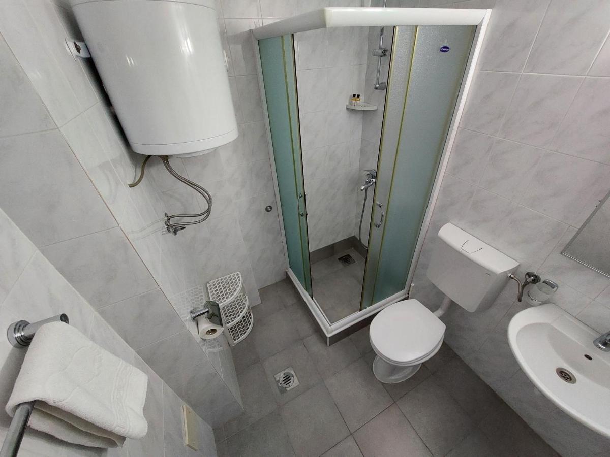 Apartmani Dalex Будва Экстерьер фото