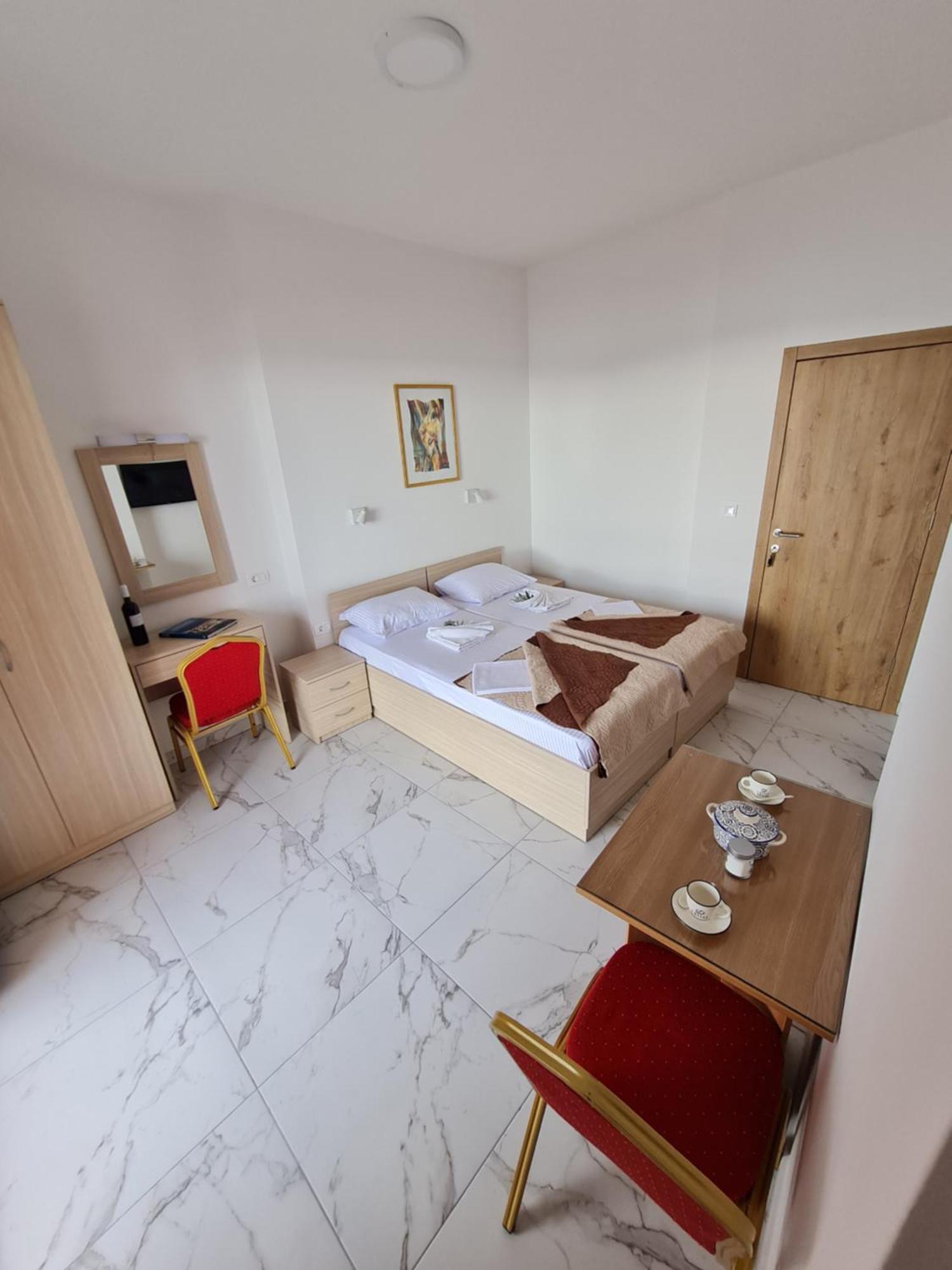 Apartmani Dalex Будва Экстерьер фото